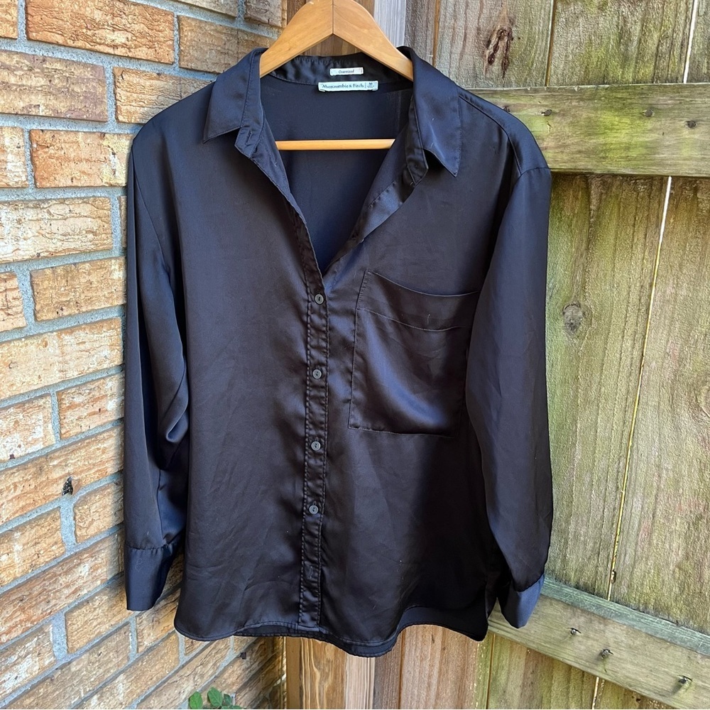Abercrombie & Fitch Women's Black Button Down Shirt
